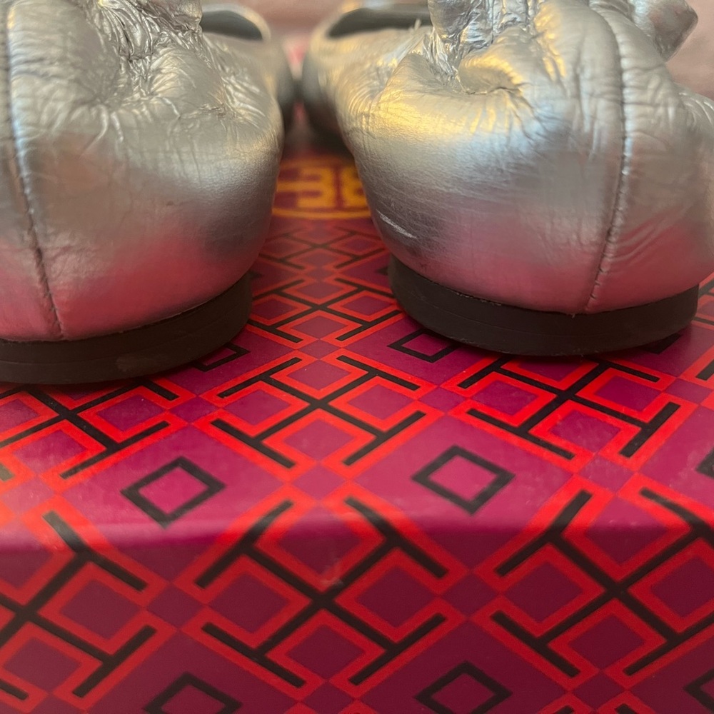 Tory Burch Silver Flats with Logo Emblem - Picture 6 of 7